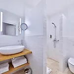 Louvre Richelieu 3* Párizs
