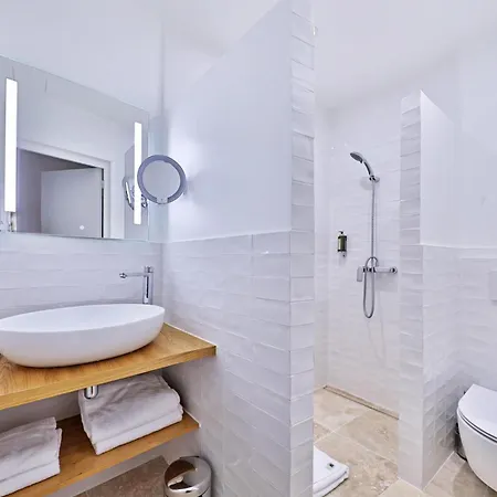 Louvre Richelieu 3* Parigi