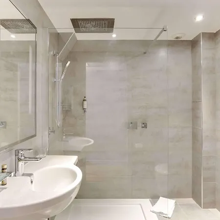 Louvre Richelieu Hotel 3*