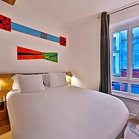 Louvre Richelieu Hotel 3*