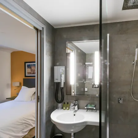 Hotell Louvre Richelieu 3*