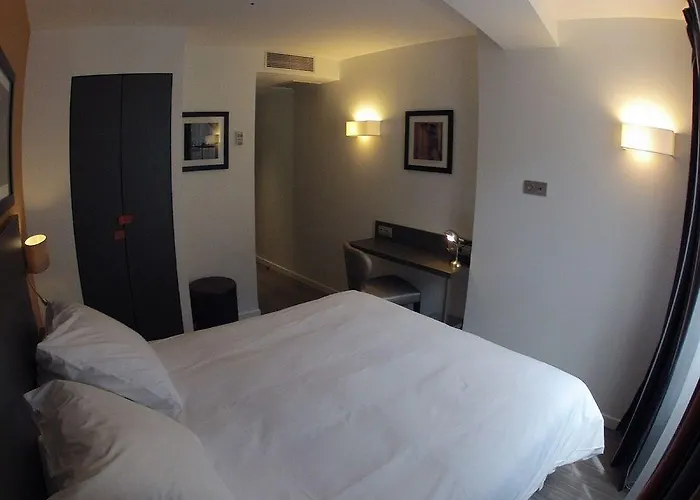 호텔 루브르 리슐리외 3*