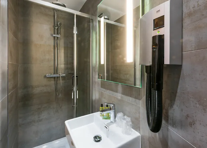 Louvre Richelieu Hotel 3*