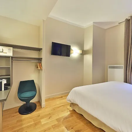 酒店 里切里尔卢浮酒店 3*