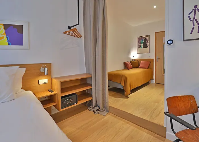 里切里尔卢浮酒店