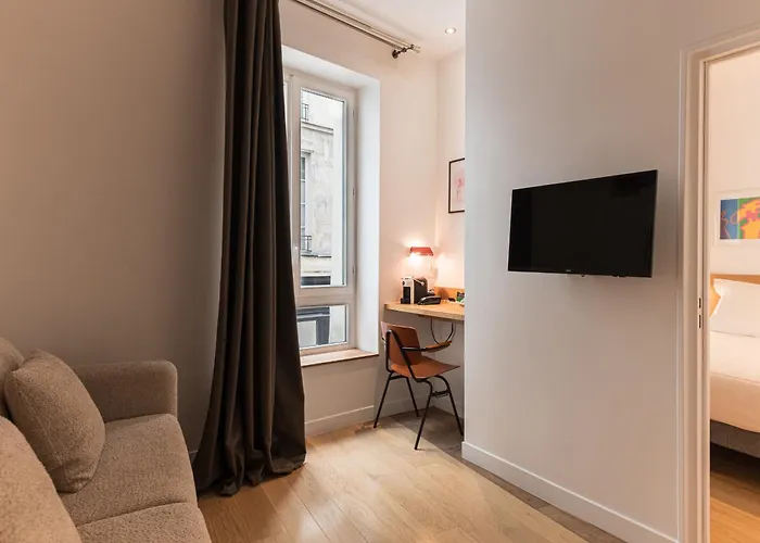 里切里尔卢浮酒店 3* 巴黎