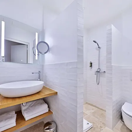 Louvre Richelieu 3* Paris