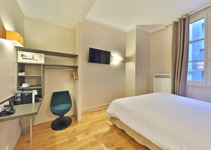 Hotel Louvre Richelieu 3*